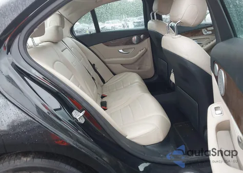 2016 Mercedes-Benz C 300 4Matic/Luxury 4Matic/Sport 4Matic z USA, uszkodzony, nr VIN WDDWF4KBXGR132354